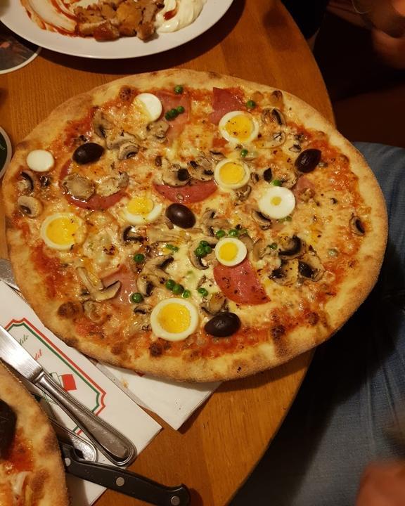 Trattoria - Pizzeria Zur Schneeburg